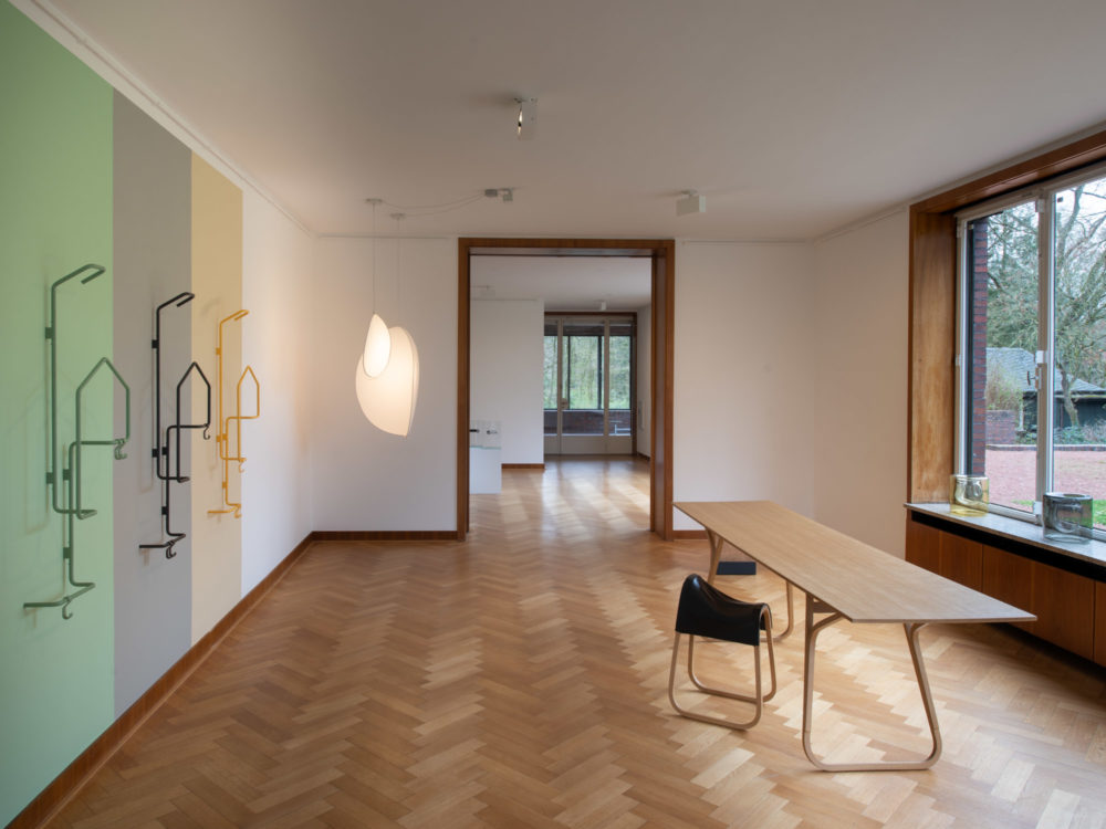 „Produktive Räume. Kunst und Design aus Krefeld“, Ausstellungsansicht Haus Esters Foto: Dirk Rose / Kunstmuseen Krefeld