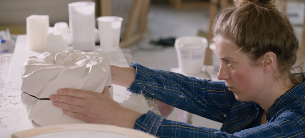 Screenshot aus dem Video „ Jaana Caspary - Umformung“, aus der Reihe „boesner.LEBEN“ produziert von Fynal