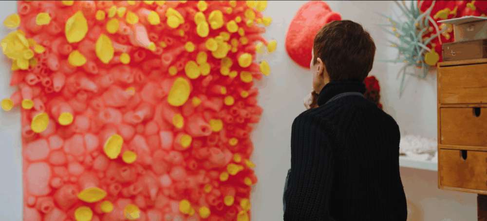 Screenshot aus dem Video „ Barbara Koch - Sweet Poison“, aus der Reihe „boesner.LEBEN“ produziert von Fynal