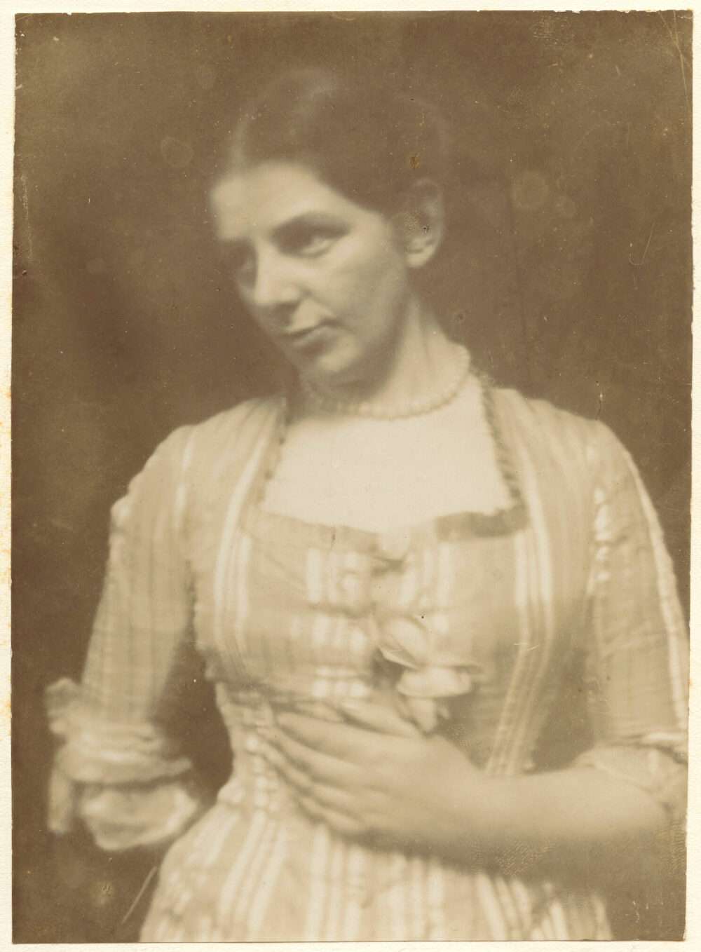 Fotografie von Paula Modersohn-Becker, um 1905, Paula-Modersohn-Becker-Stiftung, Bremen © Paula-Modersohn-Becker-Stiftung, Bremen