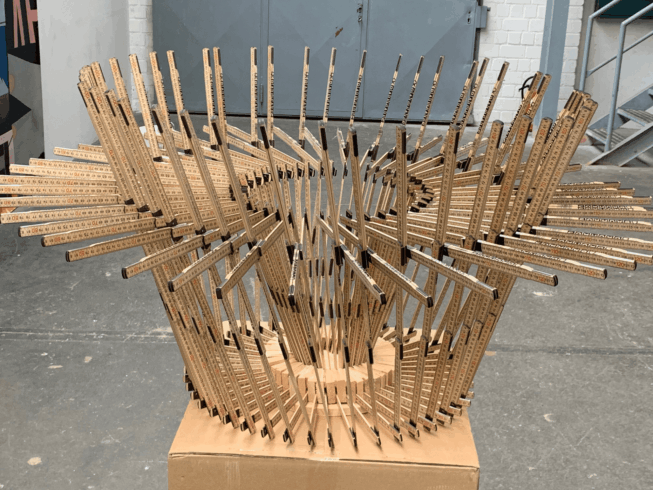Sculptorfinder, 2019, Holz, Pappe Foto: Tina Haase